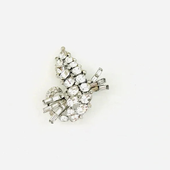 Vintage Sparkly Crystal Brooch - Picture 5 of 9